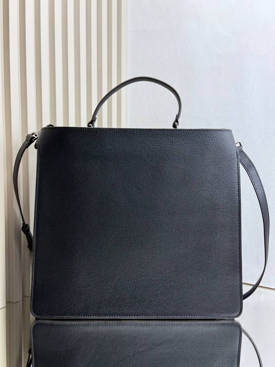 сумка fendi,женская сумка fendi,сумка фенди,сумка fendi peekaboo,сумка fendi peekaboo фенди