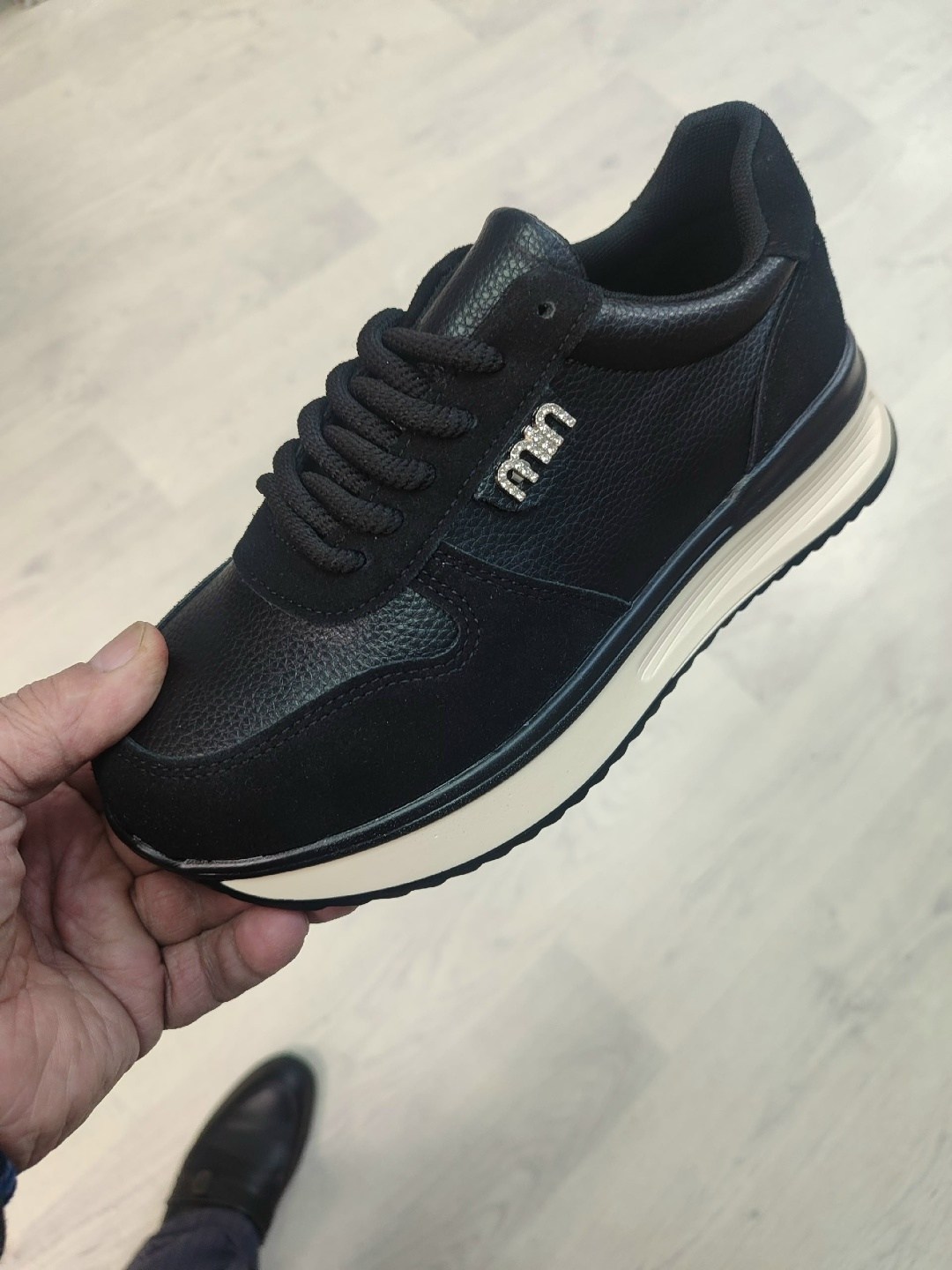 кроссовки женские,,кроссовки для женщин,кроссовки модные,повседневные кроссовки