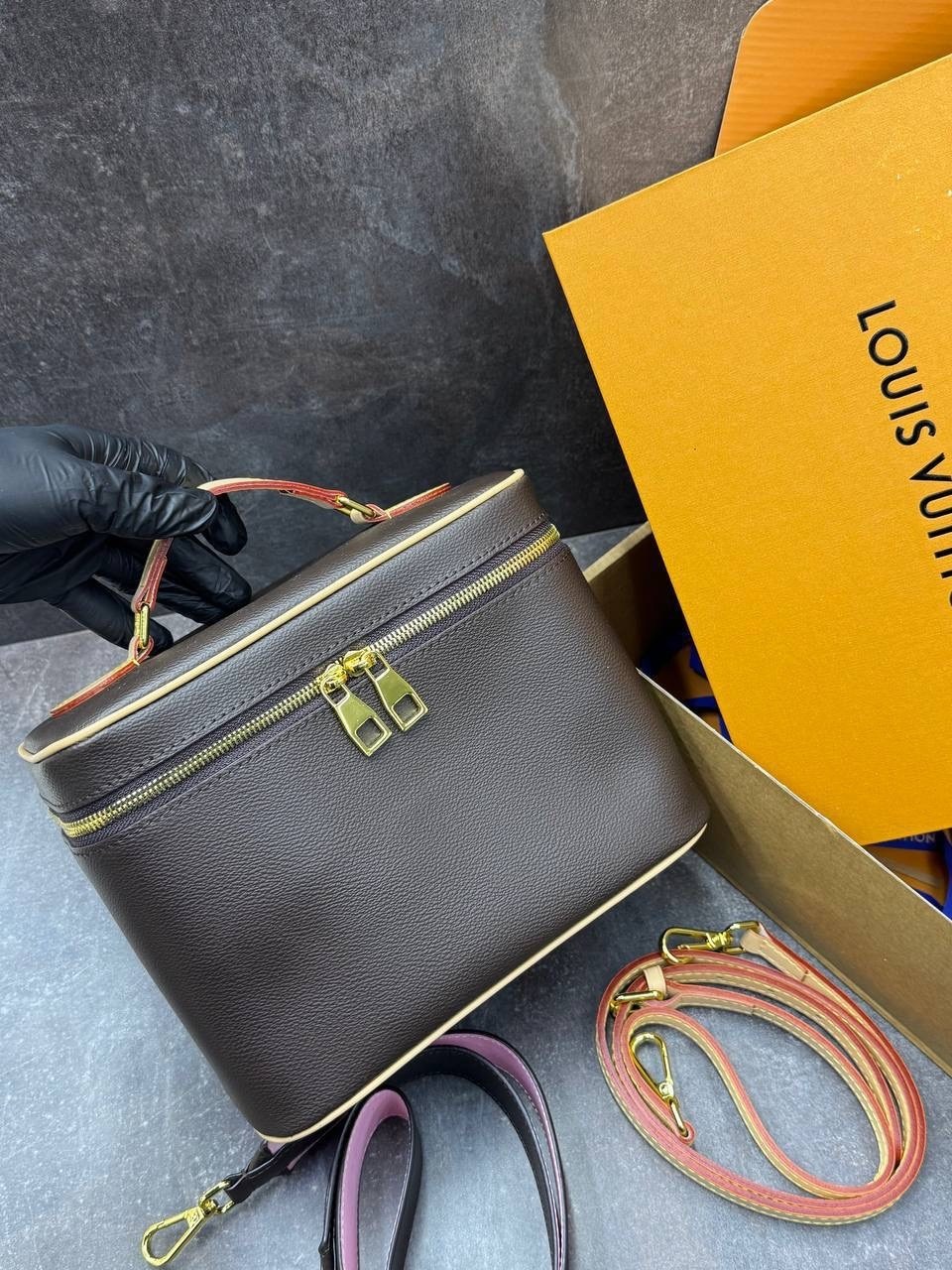 louis vuitton косметичка,косметичка louis vuitton из натуральной кожи,сумка косметичка louis vuitton,louis vuitton косметичка louis vuitton,сумка женская louis vuitton