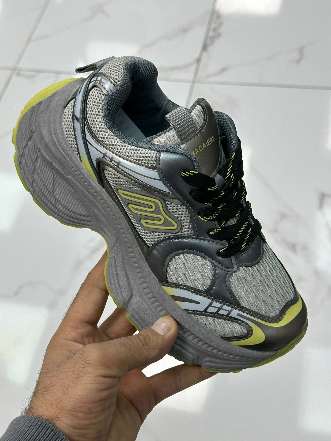 кроссовки женские,модные кроссовки,массивные кроссовки,повседневные кроссовки,кроссовка