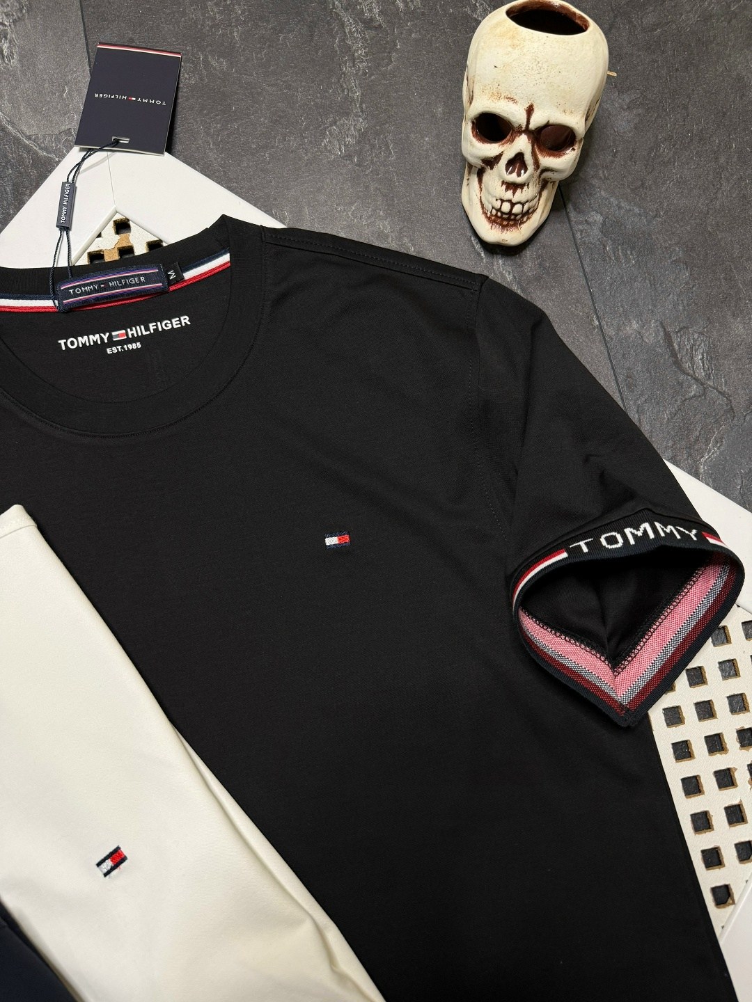 футболки мужские,футболка мужская tommy hilfiger,футболки tommy hilfiger,футболки для мужчин,футболки и майки