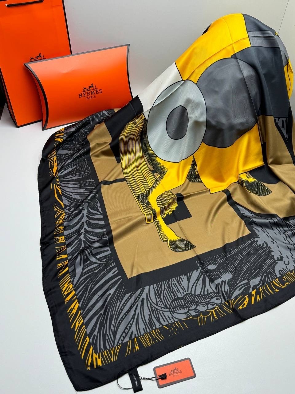 брендовый платок,платки диор,платки шелковые,женские платки,платки большие