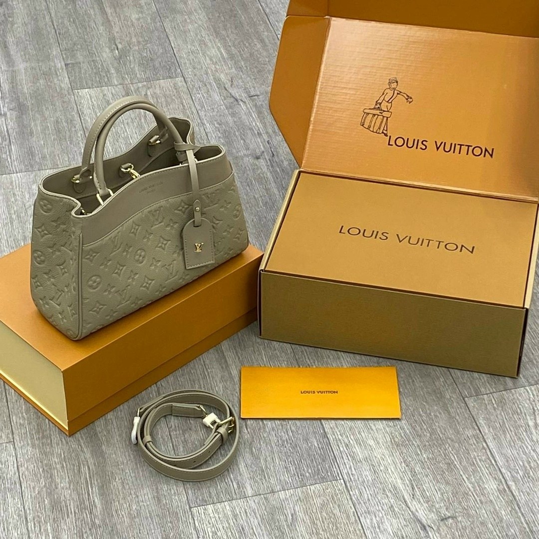 louis vuitton женская сумка,louis vuitton сумка,louis vuitton сумка тоут,louis vuitton сумка на плечо,louis vuitton сумка саквояж