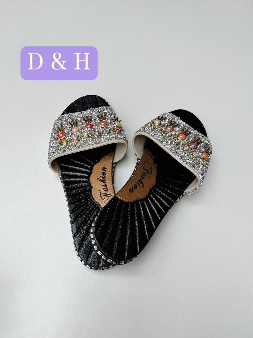 женские шлепанцы,шлепки со стразами,шлепанцы со стразами,,шлепанцы модные