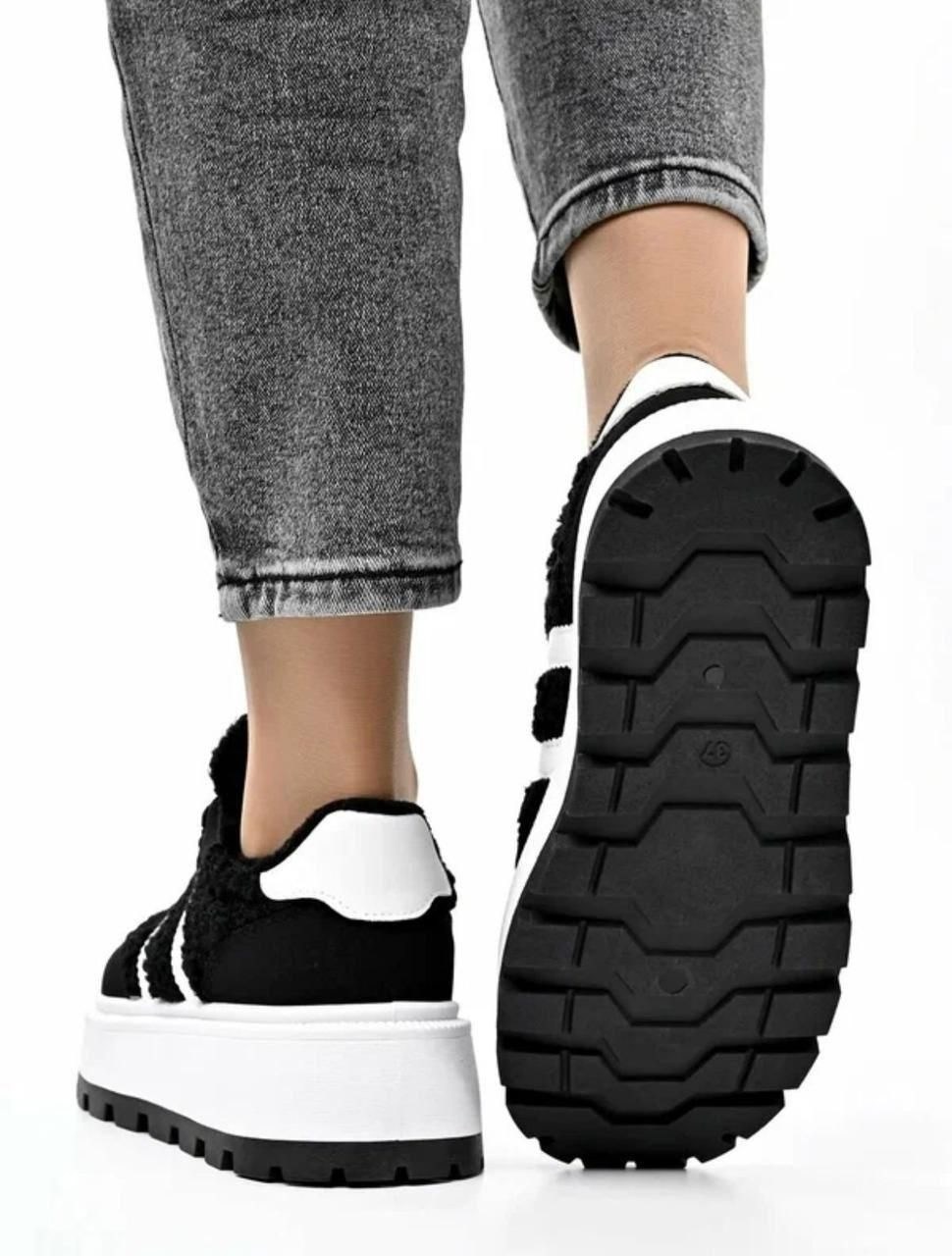 ,кроссовки женскиe,черные кроссовки,кроссовки с высокой подошвой,кроссовка