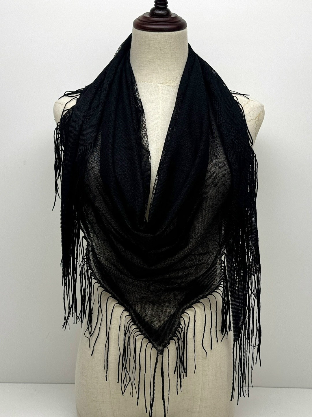 кружевная шаль,кружевная накидка,женская накидка,кружевной платок,кружевной шарф