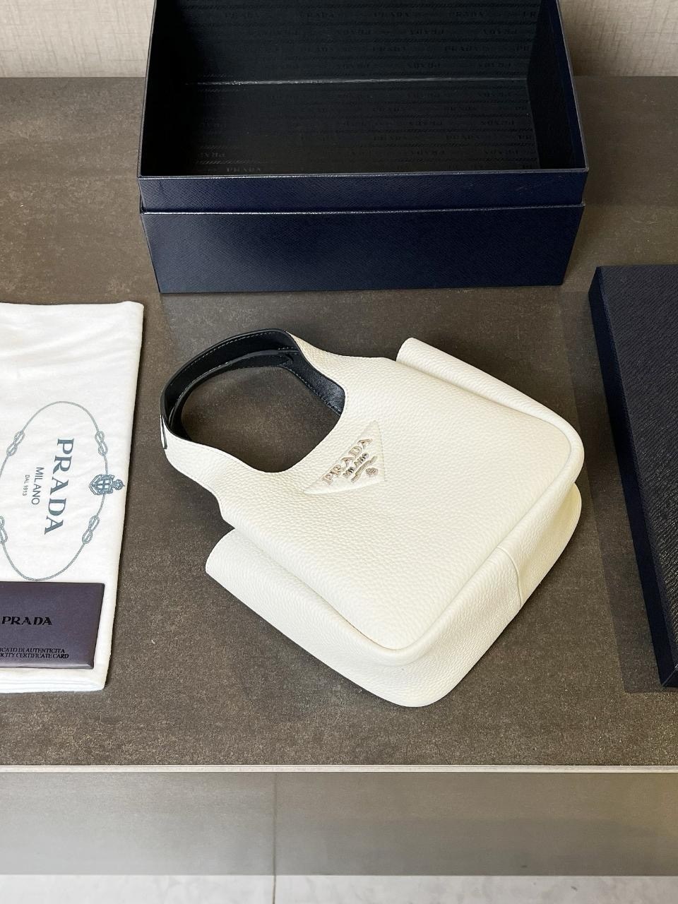 сумка,женская сумка prada,сумка prada,сумка тоут,женская сумка