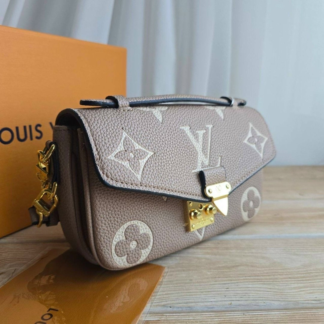 louis vuitton сумка на плечо кросс-боди,сумка женская louis vuitton,cумка louis vuitton,сумка на плечо louis vuitton,сумка луи виттон