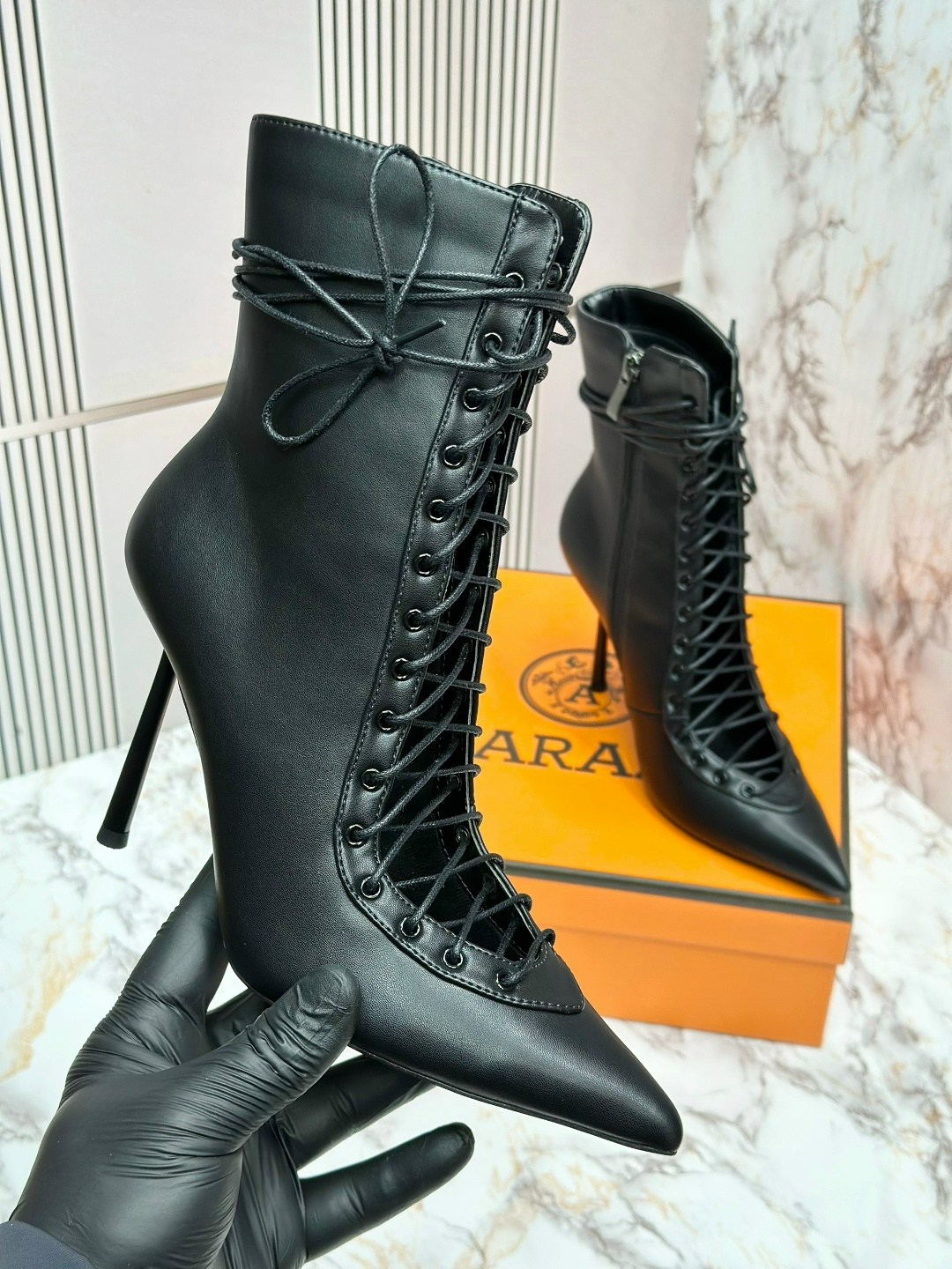 черные кожаные ботильоны jimmy choo,,ботильоны,женские ботильоны,ботильоны на шнуровке