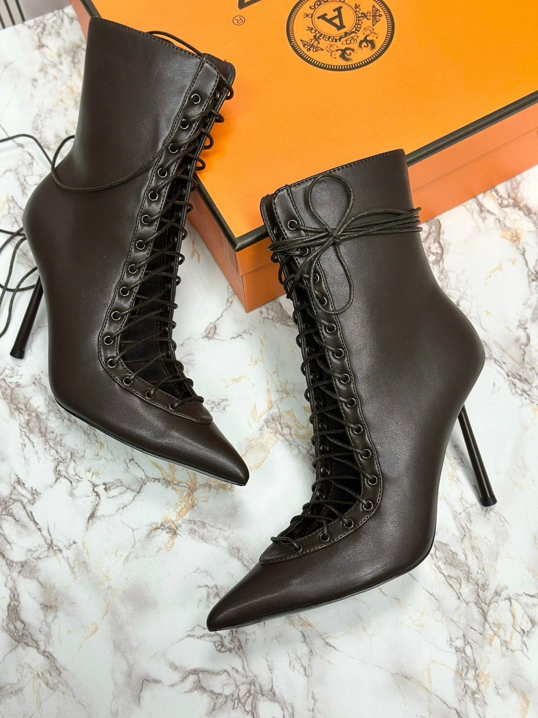 черные кожаные ботильоны jimmy choo,,ботильоны,женские ботильоны,ботильоны на шнуровке