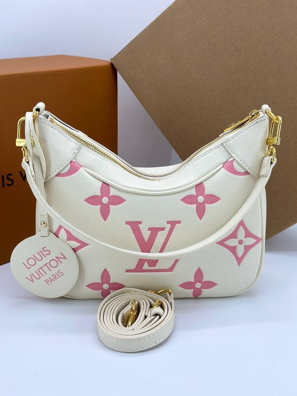 сумка женская louis vuitton,louis vuitton сумка на плечо,луи виттон сумка,белая сумка луи виттон,сумкa louis vuitton