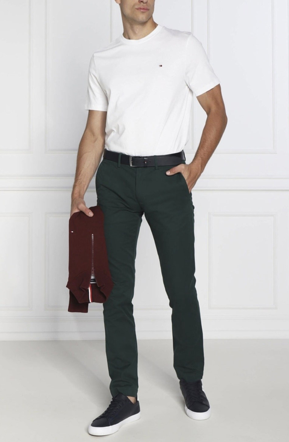 мужская футболка белая,tommy hilfiger мужская футболка,брюки чинос slim tommy hilfiger зеленый,мужские брюки чинос,брюки классические