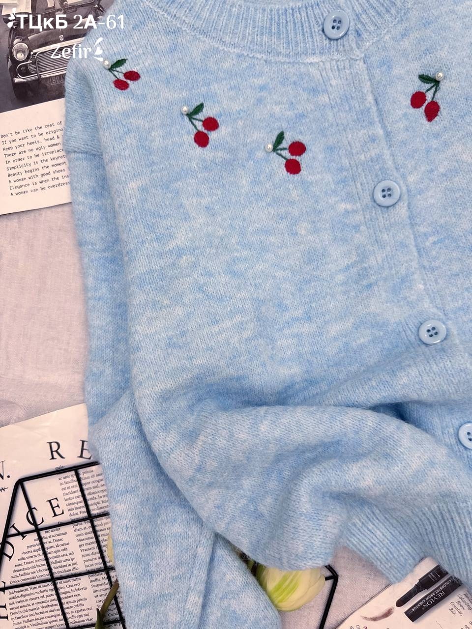 кардиган с вишенками,кардиган короткий на пуговицах с вишенками bye kitty,кардиган укороченный с вишнями,кардиган с вышивкой,кардиган вишня