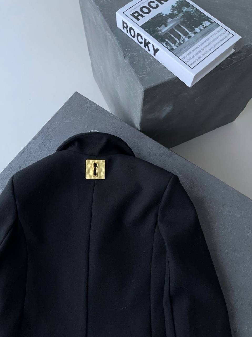 пиджак schiaparelli,женский пиджак,женские костюмы брючные,женский костюм