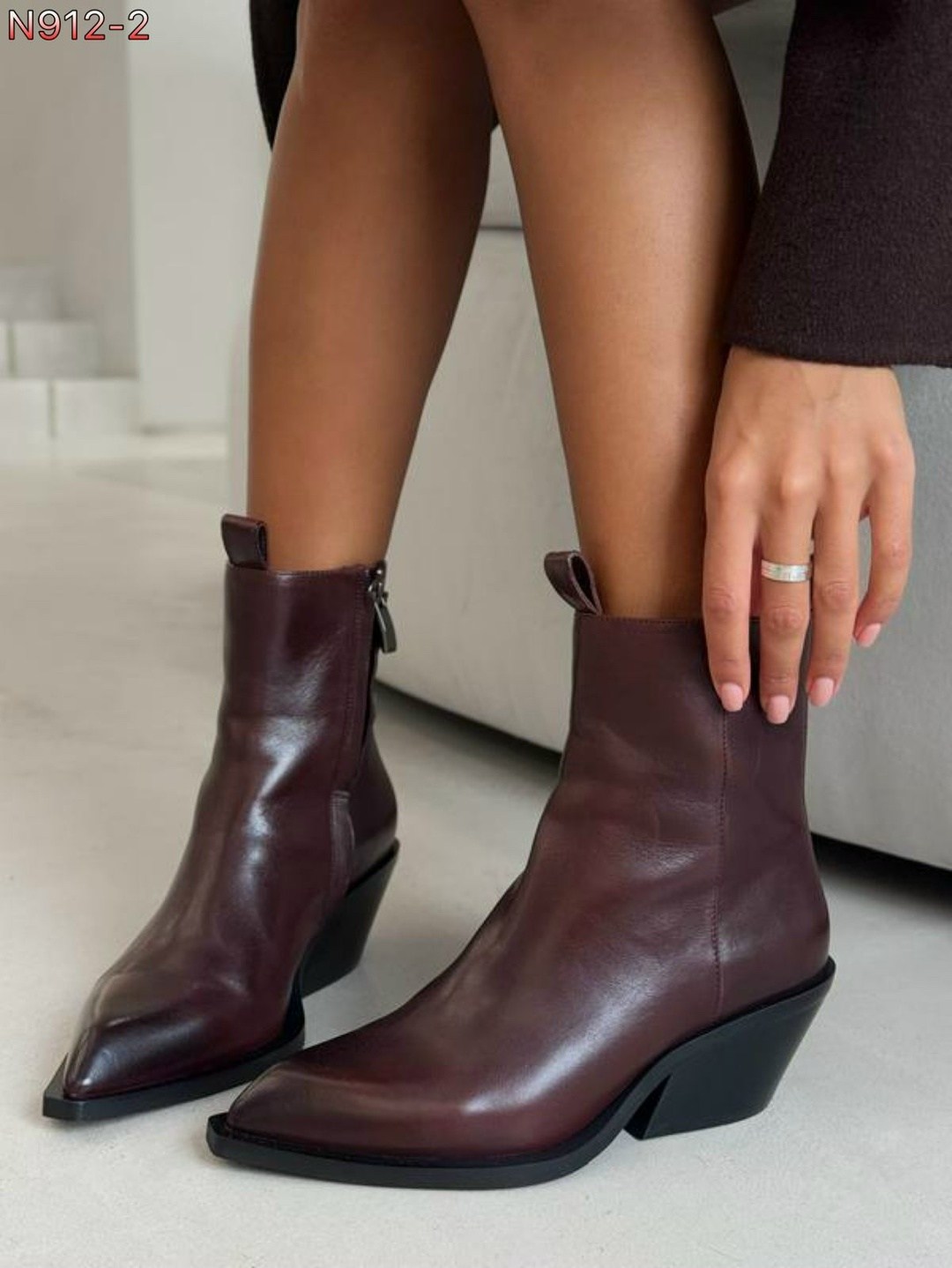 ботильоны казаки,казаки женские,ботильоны zara leather heeled cowboy ankle, чёрный,кожаные ботильоны,черные кожаные ботильоны челси со скошенными каблуками asos design