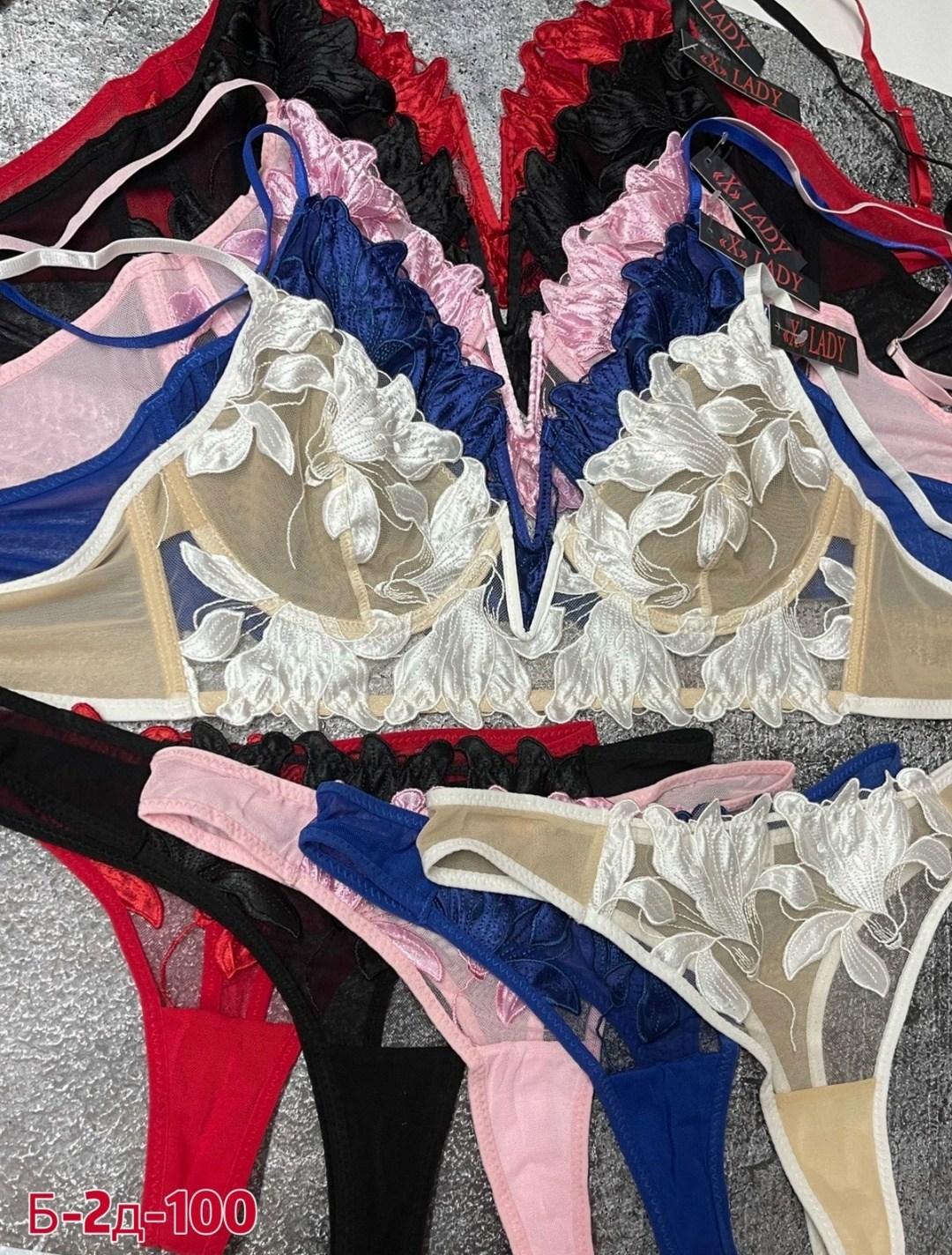 комплект женского нижнего белья,нижнее белье комплект кружевное,комплект нижнего белья,комплект нижнего белья черный,нижнее белье женское комплект кружевное
