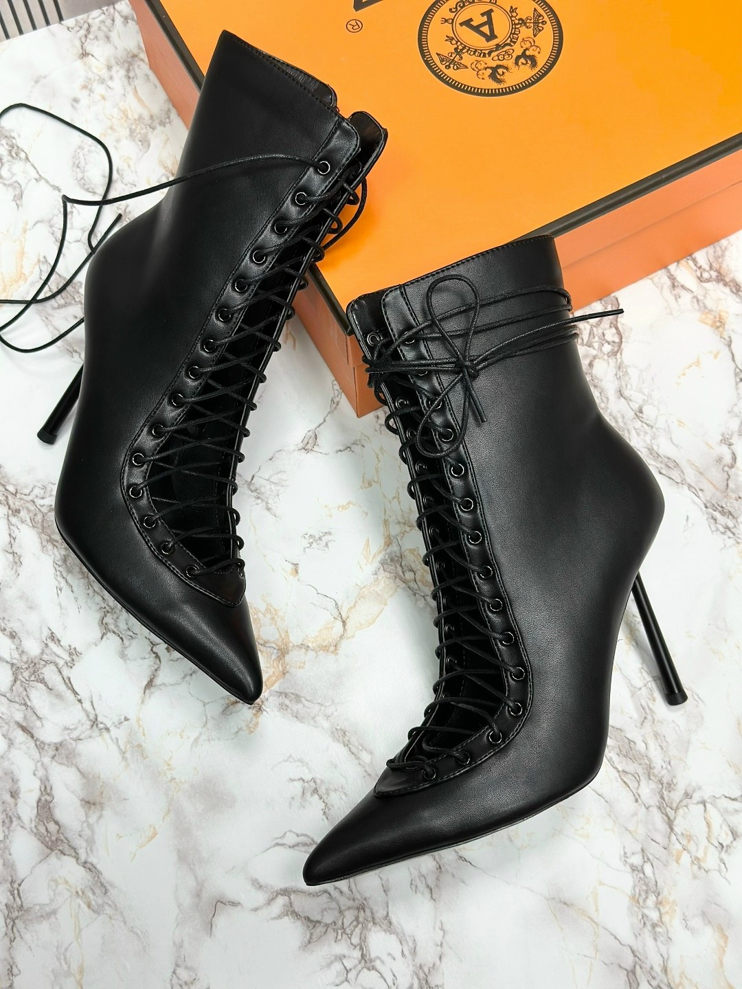 черные кожаные ботильоны jimmy choo,,ботильоны,женские ботильоны,ботильоны на шнуровке