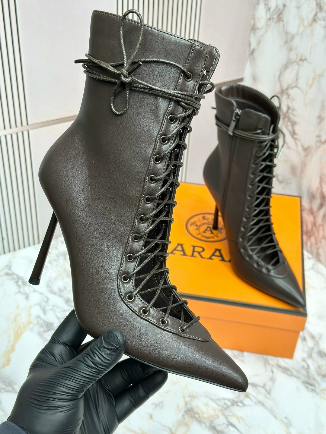 черные кожаные ботильоны jimmy choo,,ботильоны,женские ботильоны,ботильоны на шнуровке