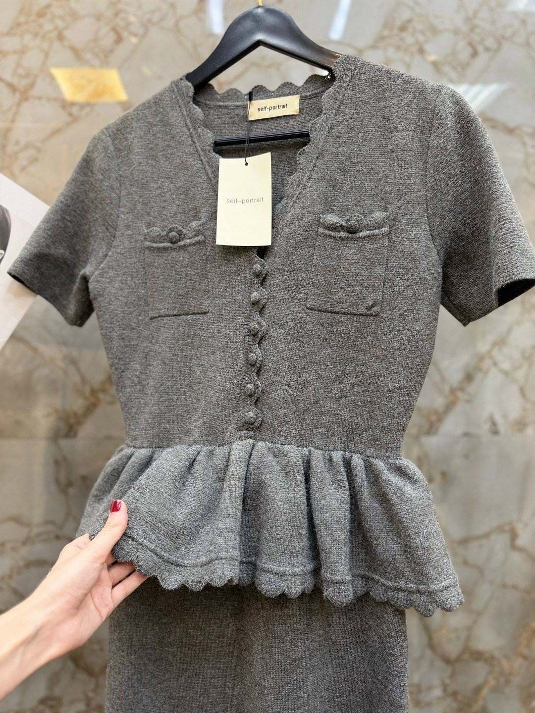 костюм с юбкой,женский костюм с юбкой,женский костюм,костюм с баской,трикотажные костюмы