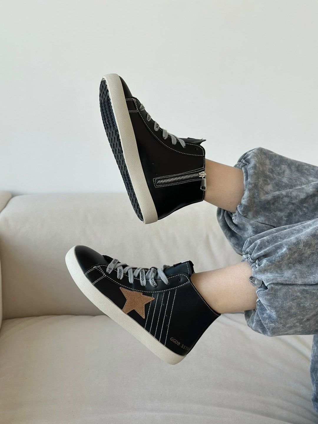 ,кеды женски,женские кеды,golden goose sneakers,кроссовки mid star golden goose черный