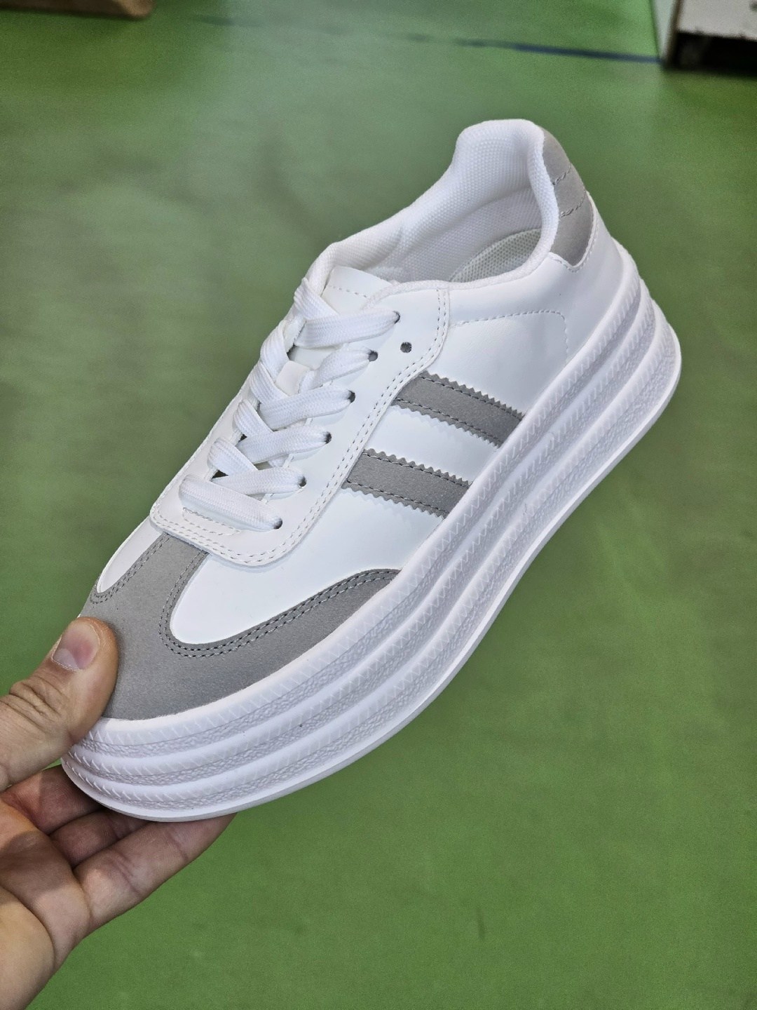 ,кроссовки женскиe,черные кроссовки,кроссовки новинки,кроссовки кеды