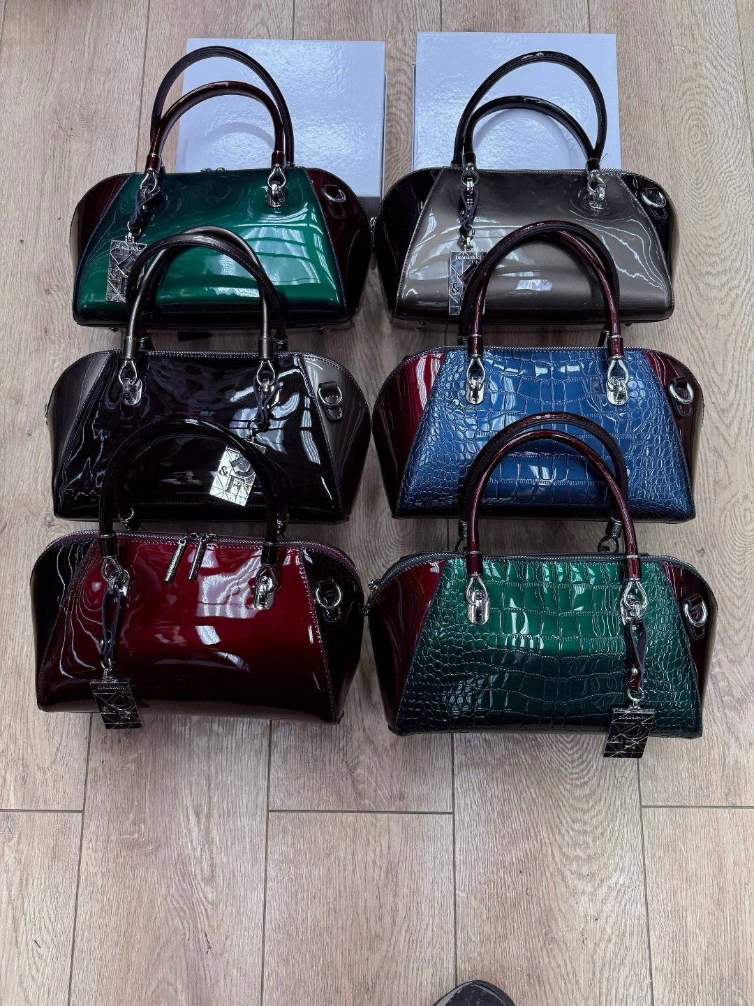 сумка лаковая,лакированная сумка,лакированная женская сумка,женская сумка,лаковая женская сумка