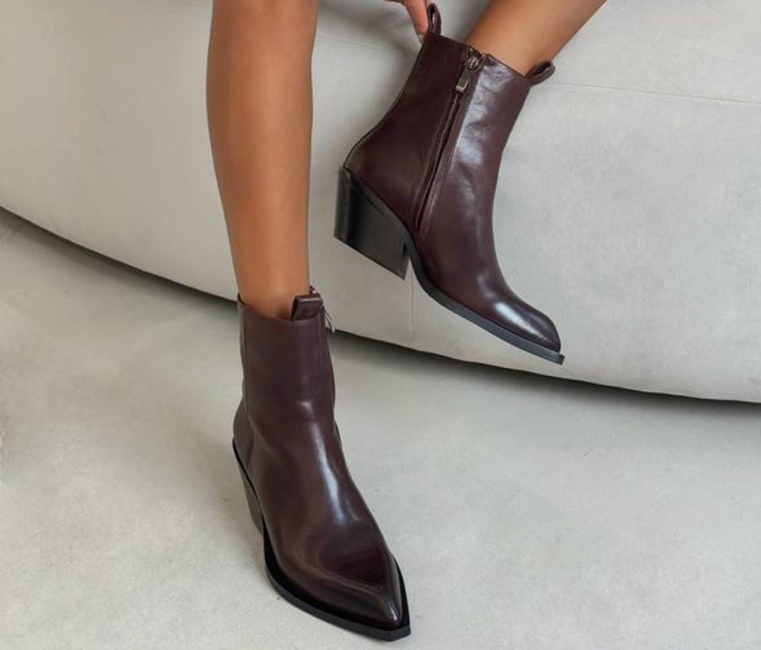 ботильоны казаки,казаки женские,ботильоны zara leather heeled cowboy ankle, чёрный,кожаные ботильоны,черные кожаные ботильоны челси со скошенными каблуками asos design