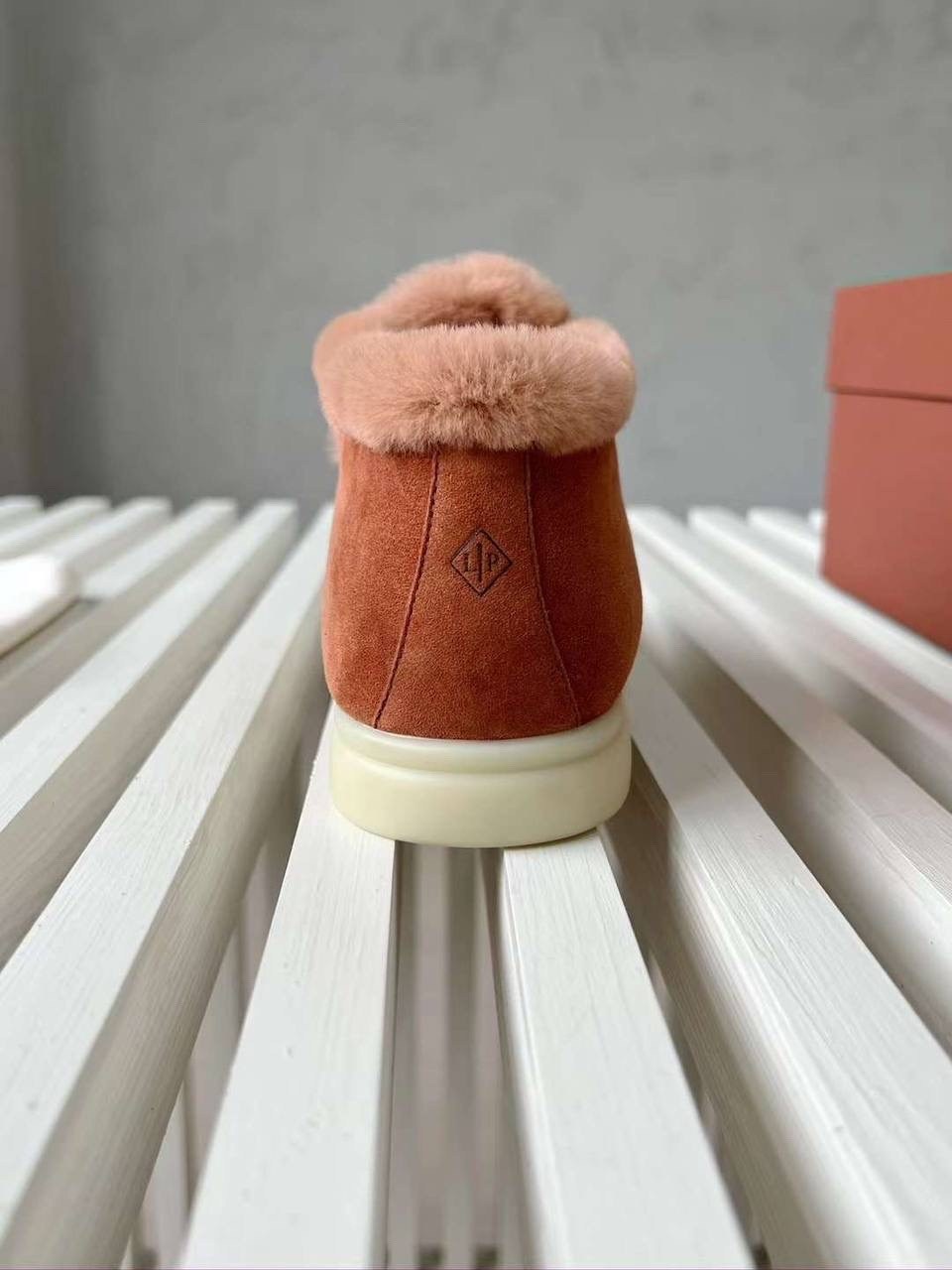 женские лоферы loro piana open walk с мехом,ботинки женские зимние замшевые лоро пиано морковные premium a131908,,лоферы женские loro piana,loro piana зимние лоферы