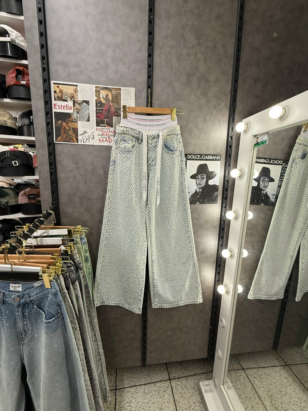 женские джинсы,модные джинсы,стильные джинсы,джинсы широкие,джинсы