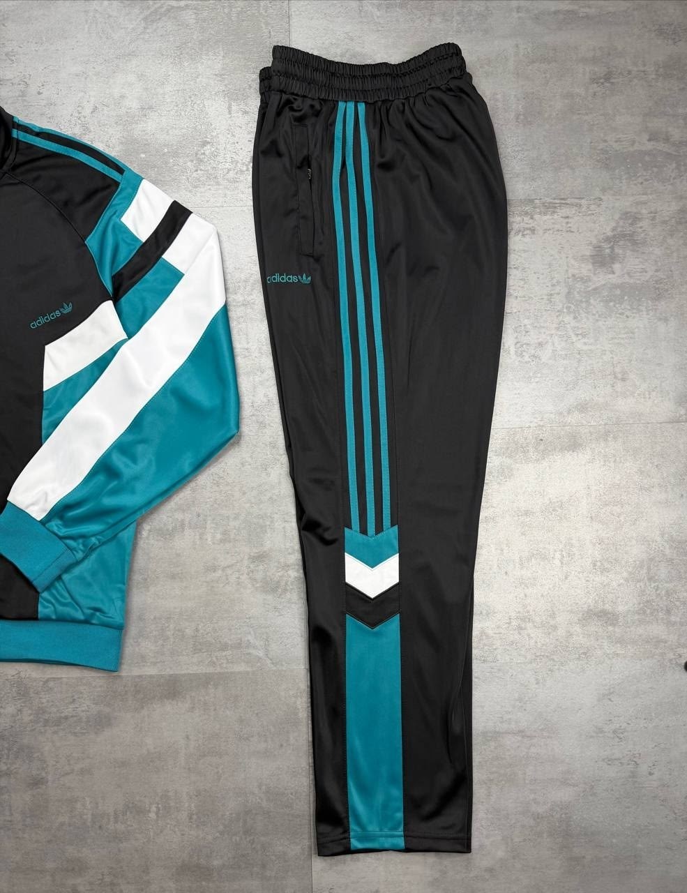 спортивный костюм adidas из 90-х "шустер",мужской спортивный костюм adidas в стиле 90-х,спортивный костюм adidas,спортивный костюм adidas 90х,мужской спортивный костюм adidas 90х veber