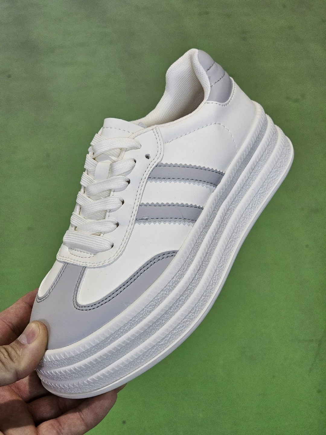 ,кроссовки женскиe,черные кроссовки,кроссовки новинки,кроссовки кеды