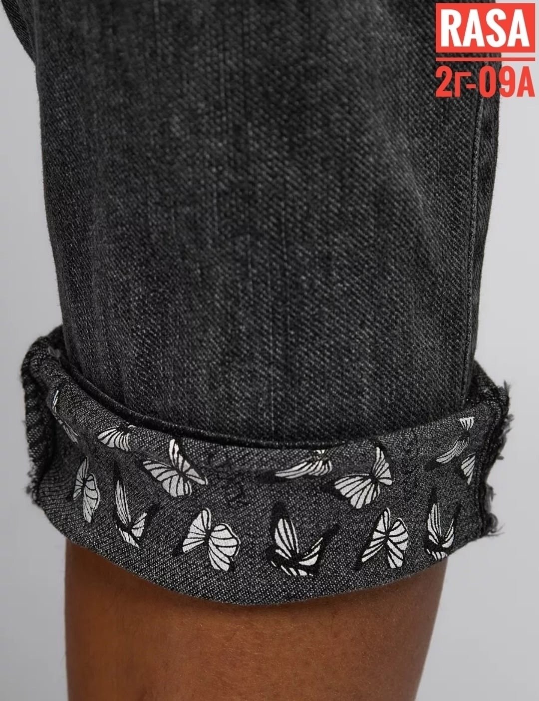 джинсовая куртка женская,джинсовая куртка оверсайз джинсовка со стразами,джинсовая куртка,джинсовая куртка оверсайз,стильная джинсовая куртка