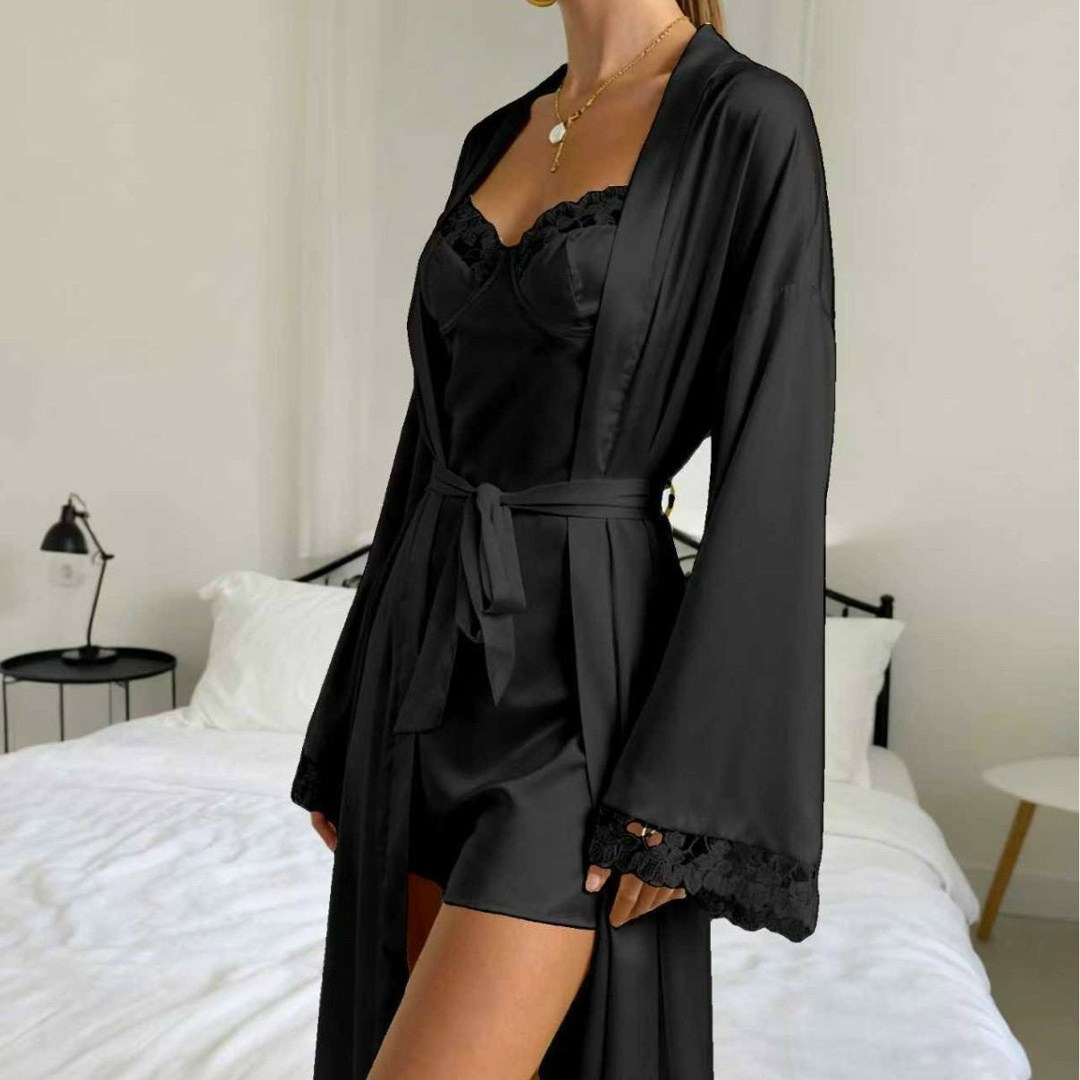 атласный халатик с кружевом,атласный пеньюар,пеньюар женский,шелковый халат,пеньюар шелковый