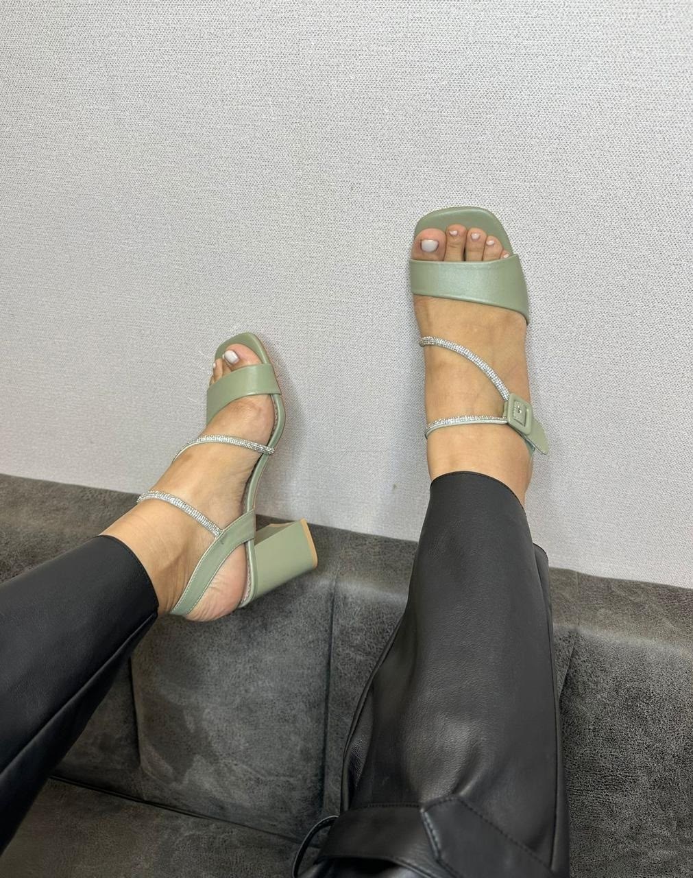 босоножки женские,босоножки на каблуке летние,босоножки на каблуках,босоножки зеленые,стильные босоножки