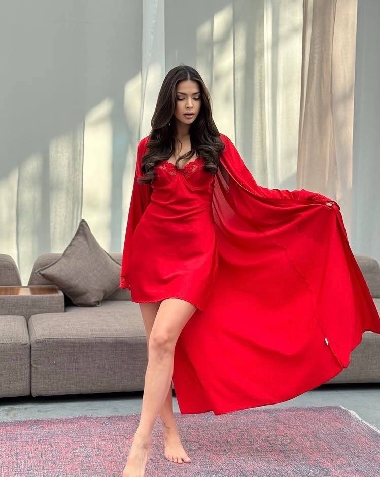 атласный халатик с кружевом,атласный пеньюар,пеньюар женский,шелковый халат,пеньюар шелковый