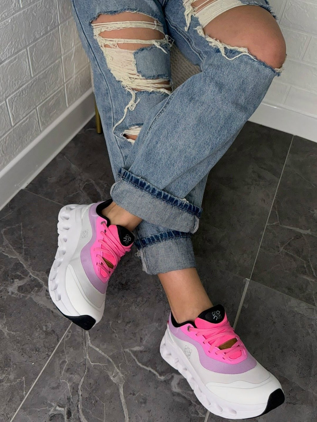 женские кроссовки,,кроссовки стильные,спортивная ,модные кроссовки