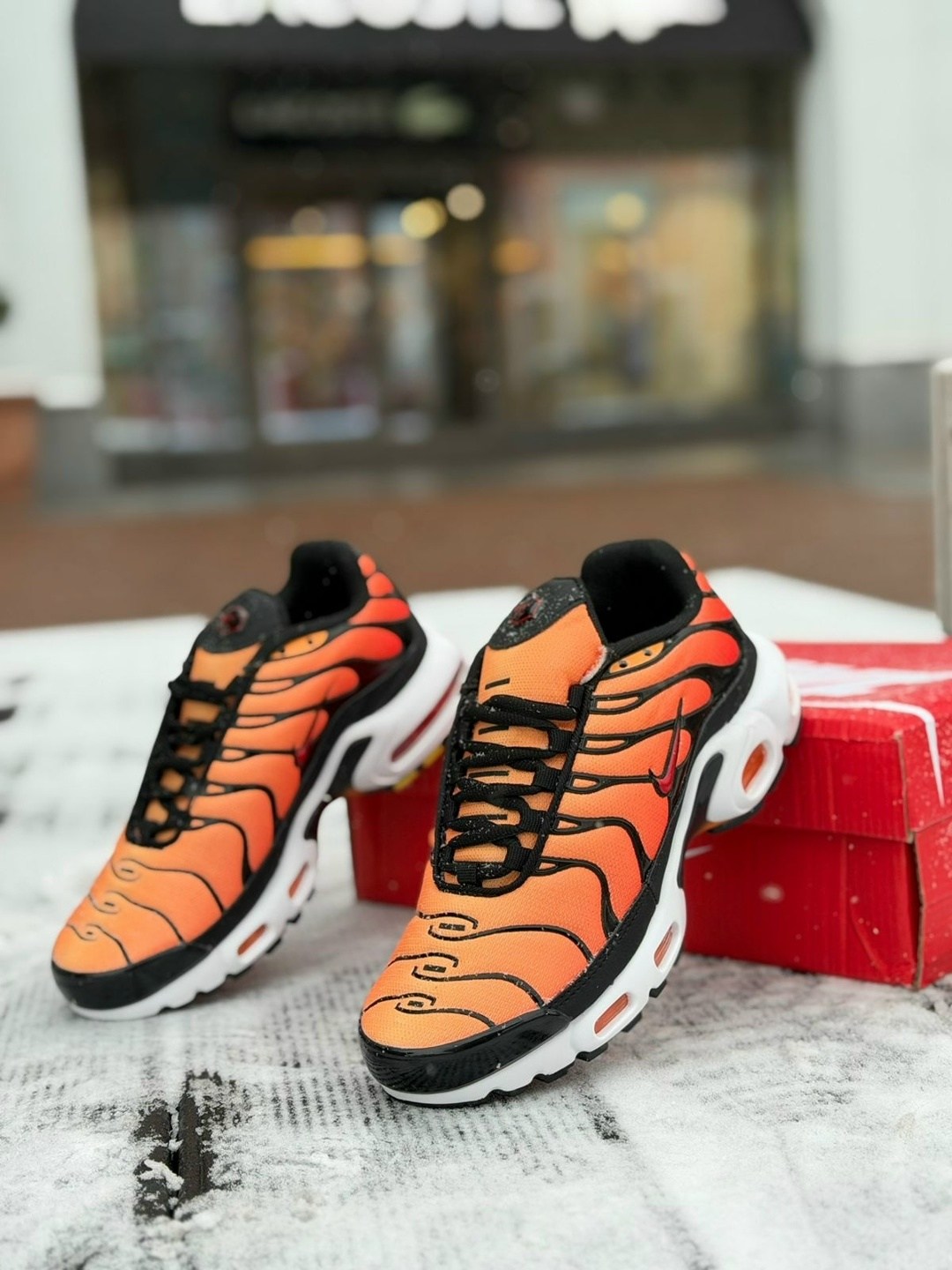 кроссовки nike air max plus tn,air max plus tn nike,мужские кроссовки nike air max tn plus,найк тн плюс фиолетовые,nike air max tn plus x supreme purple