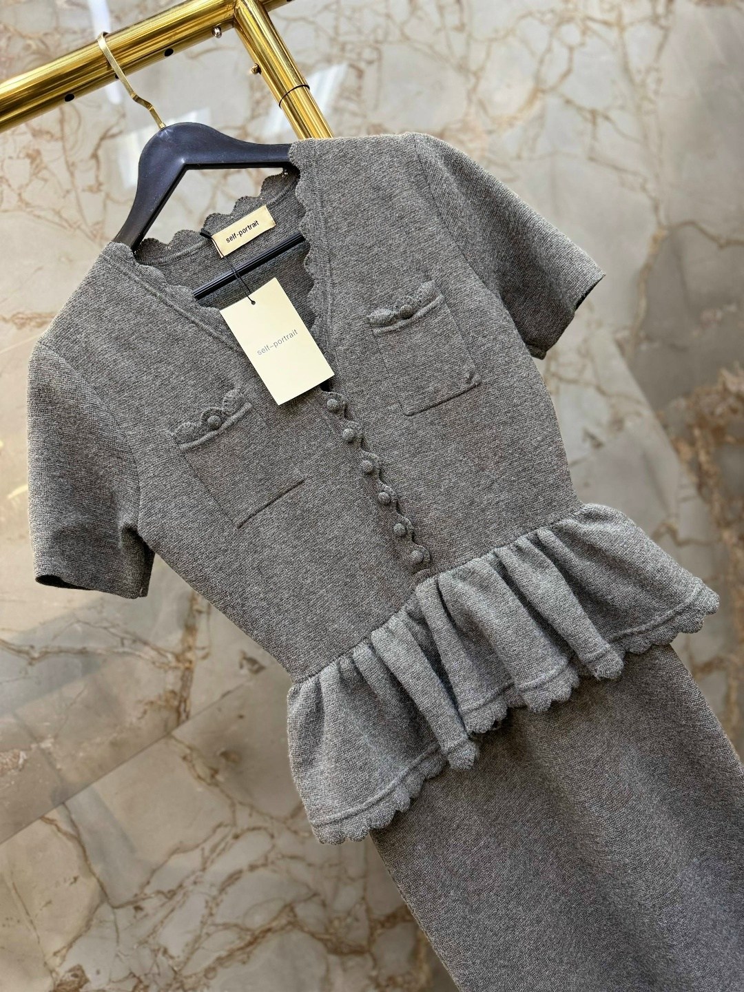 костюм с юбкой,женский костюм с юбкой,женский костюм,костюм с баской,трикотажные костюмы