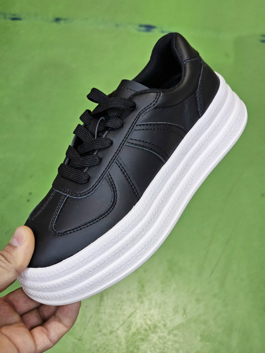 ,кроссовки женскиe,черные кроссовки,кроссовки новинки,кроссовки кеды