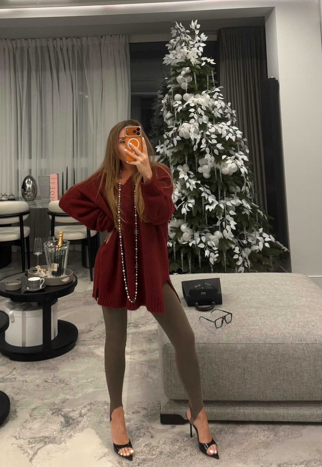 стильные наряды,женские костюмы,солнцезащитные очки balenciaga,анастасия