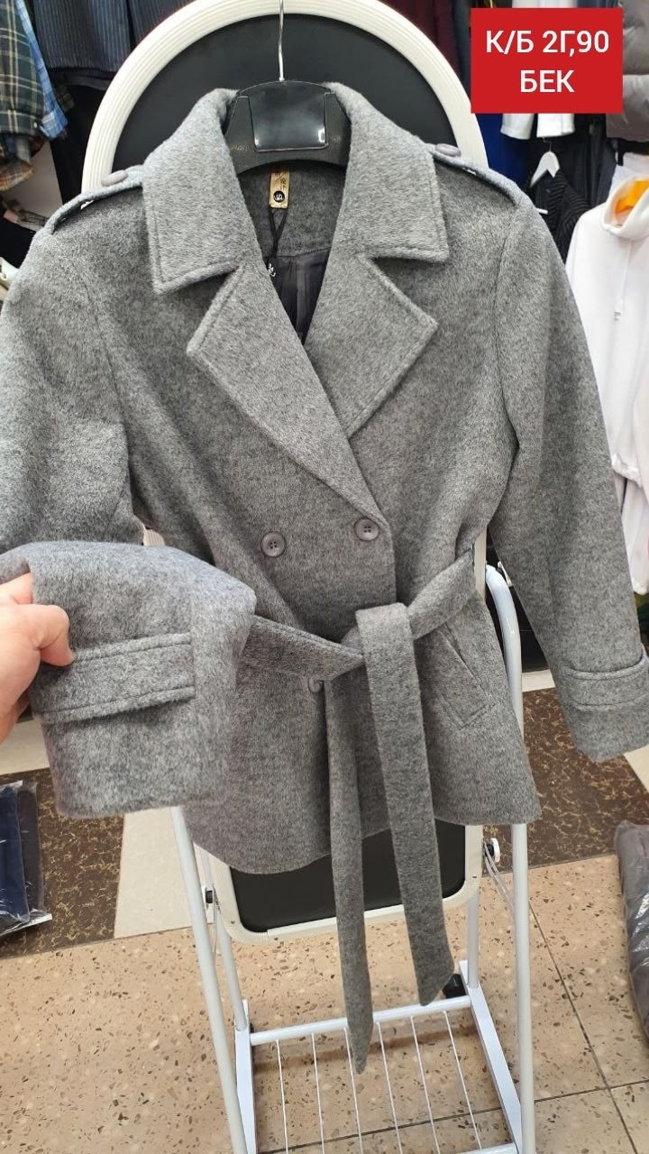 женское шерстяное пальто с поясом короткое плотное двубортное пальто с отложным воротником,стильное пальто,шерстяное пальто,модное пальто,женское шерстяное пальто
