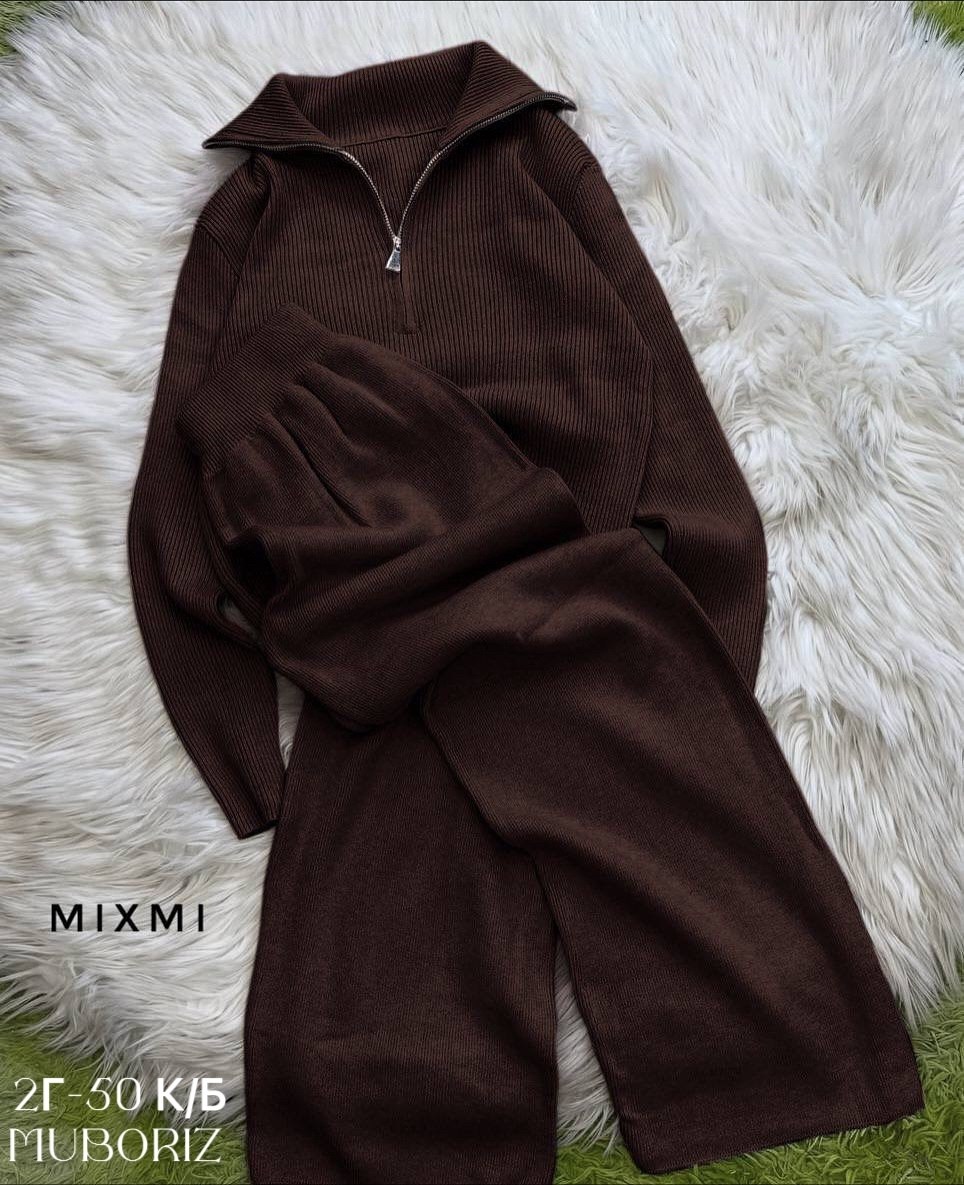 вязаные костюмы,трикотажный костюм,костюмчик трикотажный,костюм