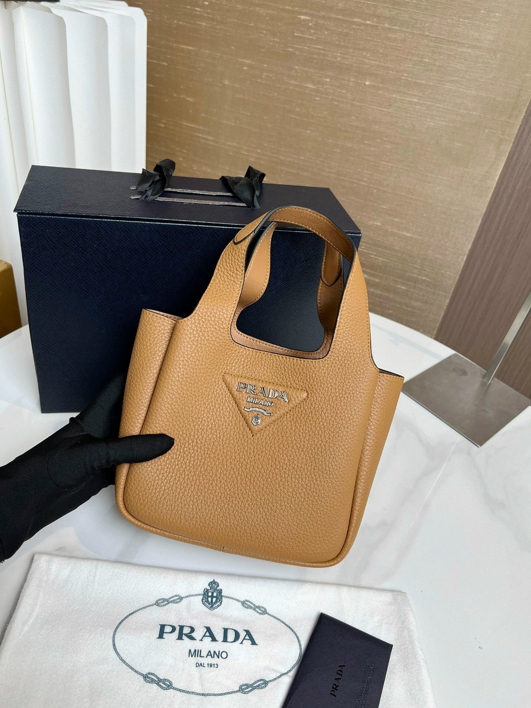 сумка,женская сумка prada,сумка prada,сумка тоут,женская сумка