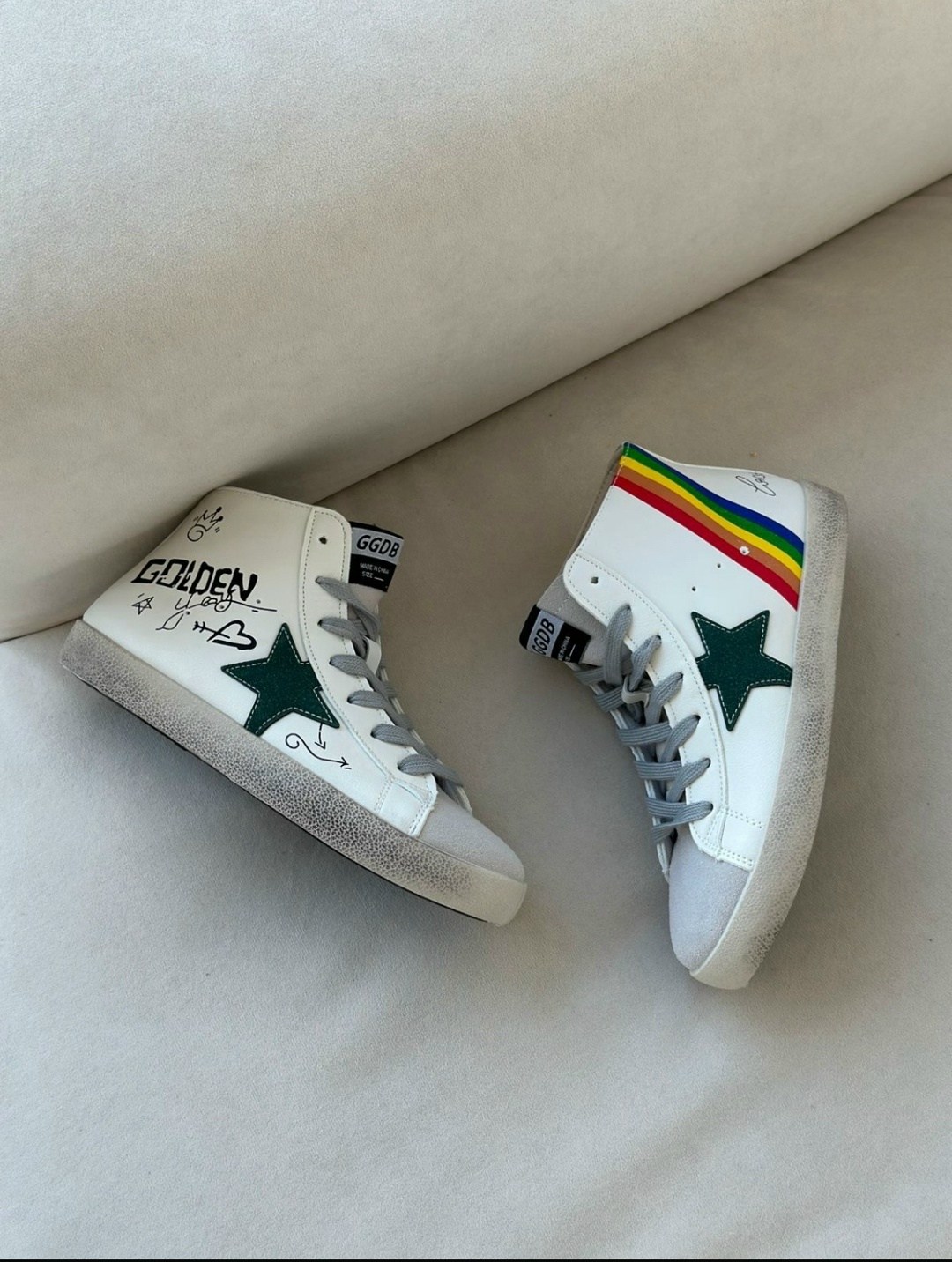 ,golden goose sneakers,модные кроссовки,высокие кроссовки,женские кроссовки