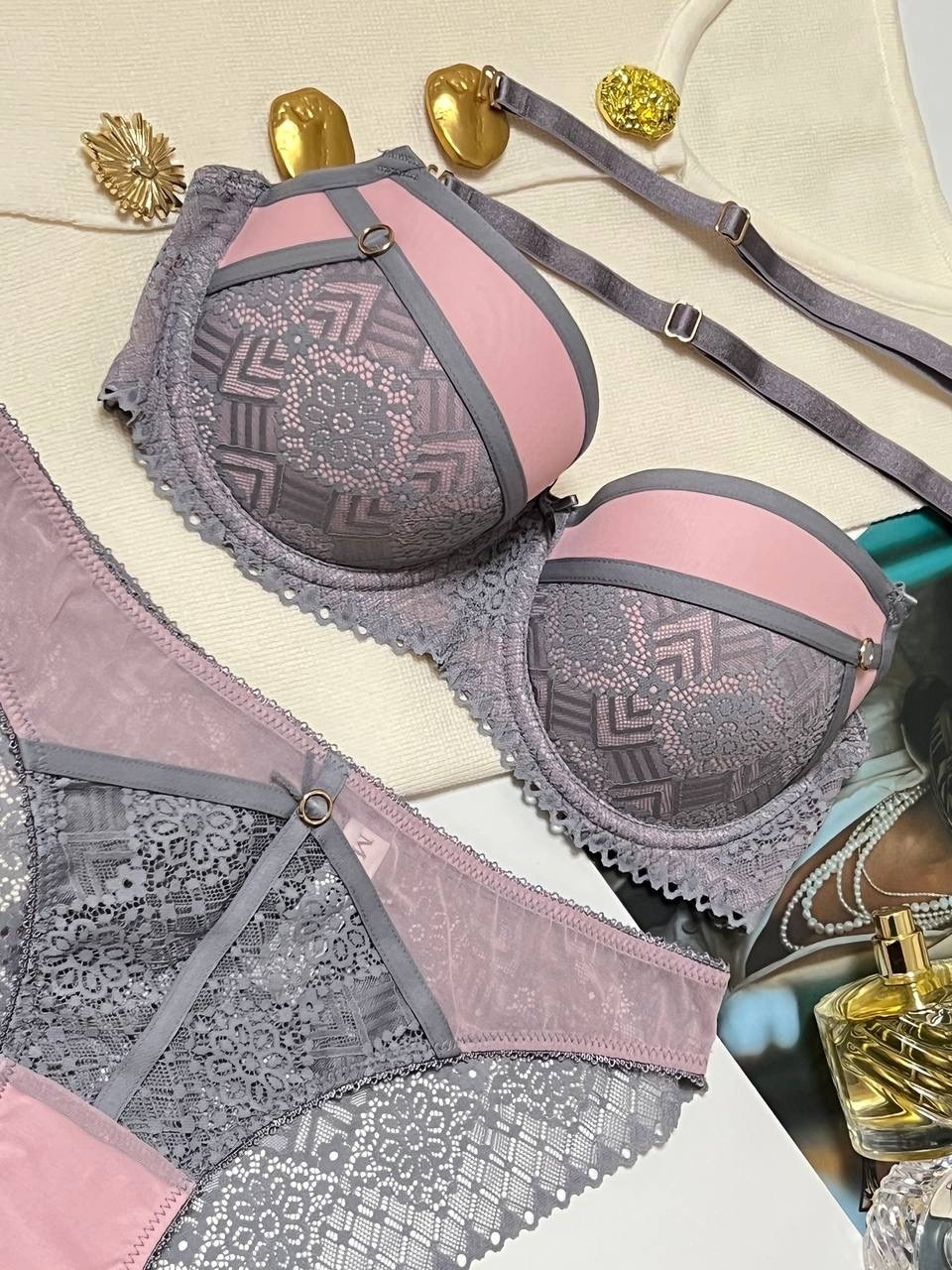 комплект нижнего белья,женское нижнее белье комплект,женские белье,комплект нижнего белья 75с,80с,85с,белье красивое