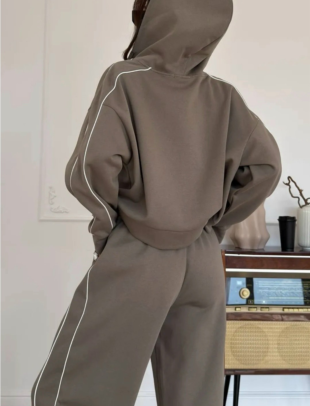 спортивный костюм с лампасами el-idol,костюм спортивный женский el-idol спортивный красный,спортивный женский костюм,красные спортивные костюмы,костюм спортивный женский bonnita спортивный двойка крас