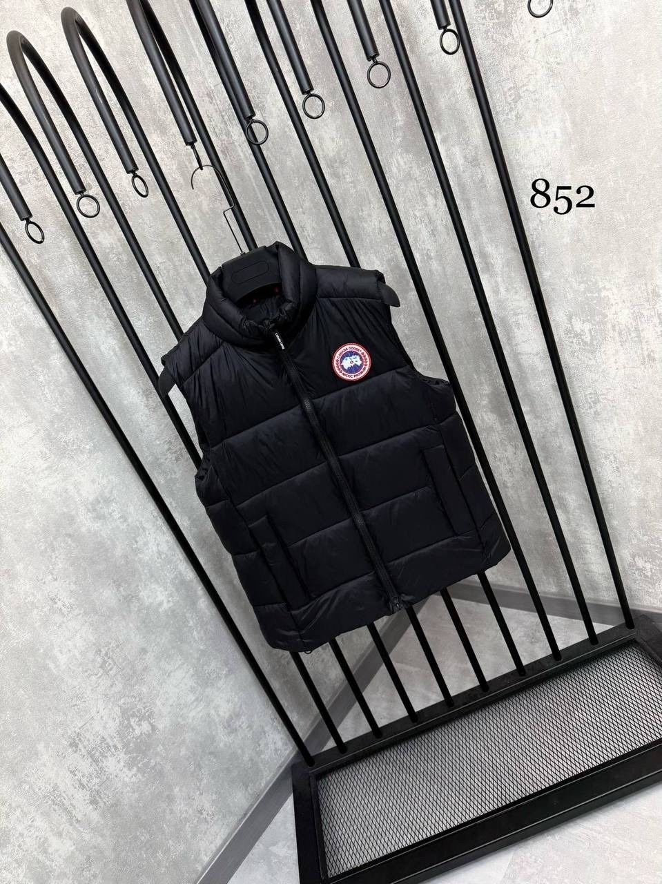 жилет утепленный canada goose,жилет canada goose,жилетка канада гус мужская,жилет,жилет мужской