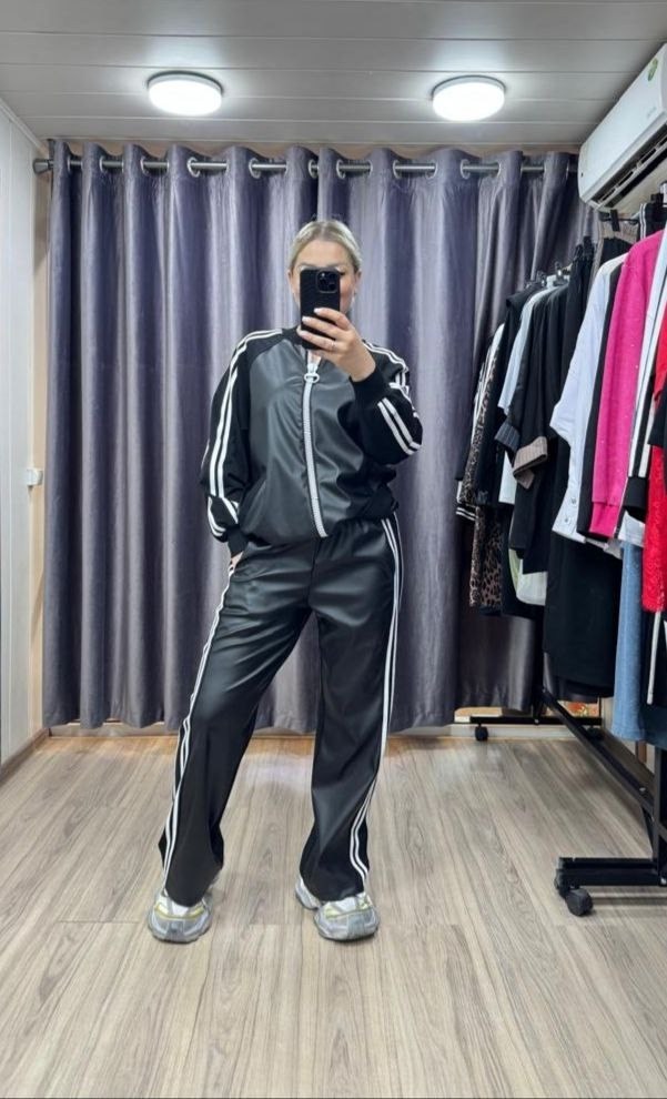 костюм спортивный женский,костюм повседневный спортивный,женский спортивный костюм из двух предметов,спортивный костюм из двух предметов,атласный спортивный костюм