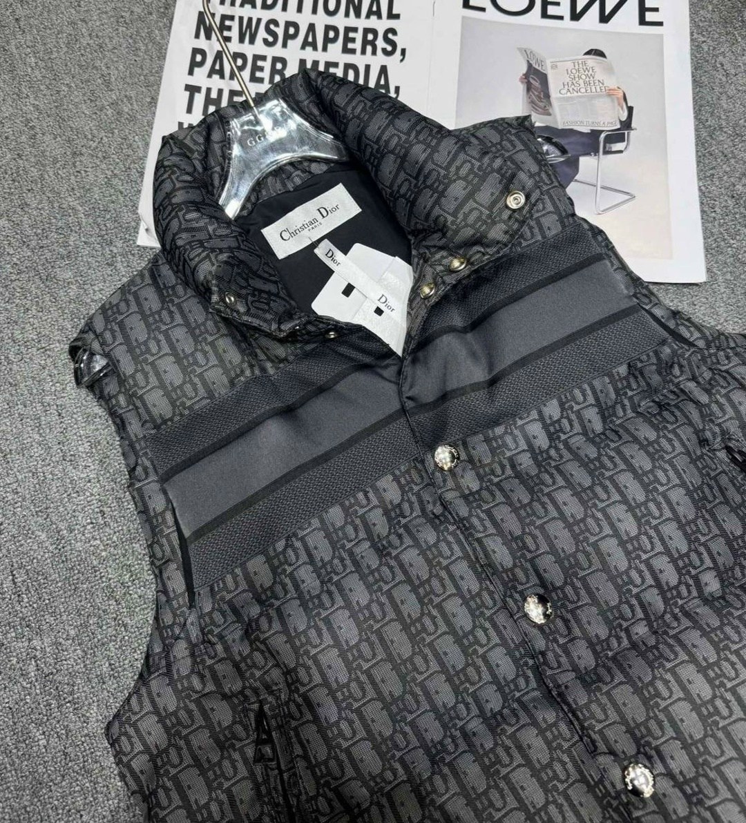 жилетка диор,жилетка женская,стильная жилетка,жилетка кристиан диор,жилетка