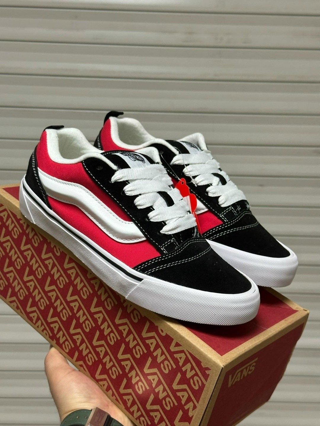 ,красные вансы,ванс кроссовки,кеды vans,кеды vans knu skool